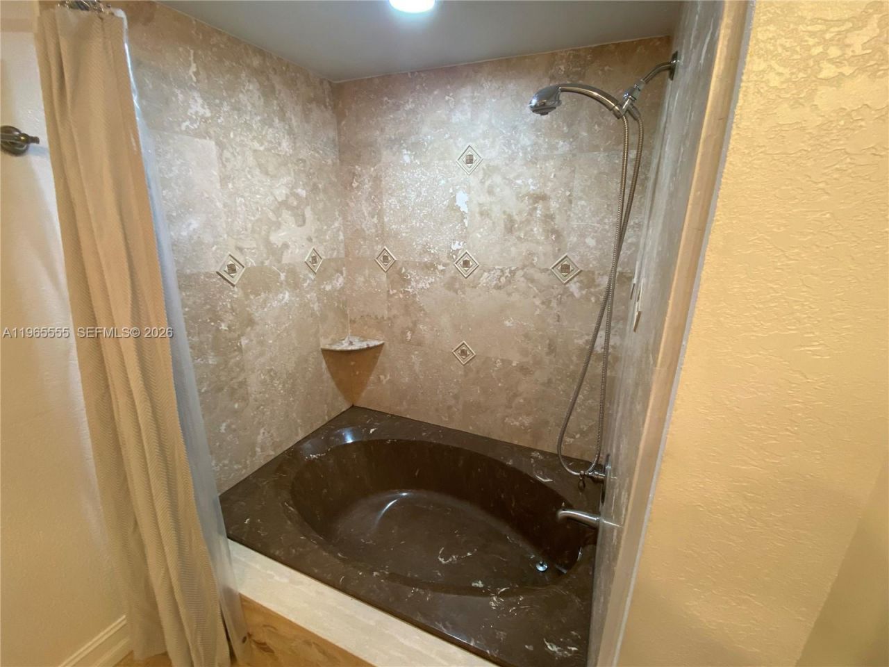 2049 S Ocean Dr, Unit 408, Hallandale Beach, FL 33009 Photo