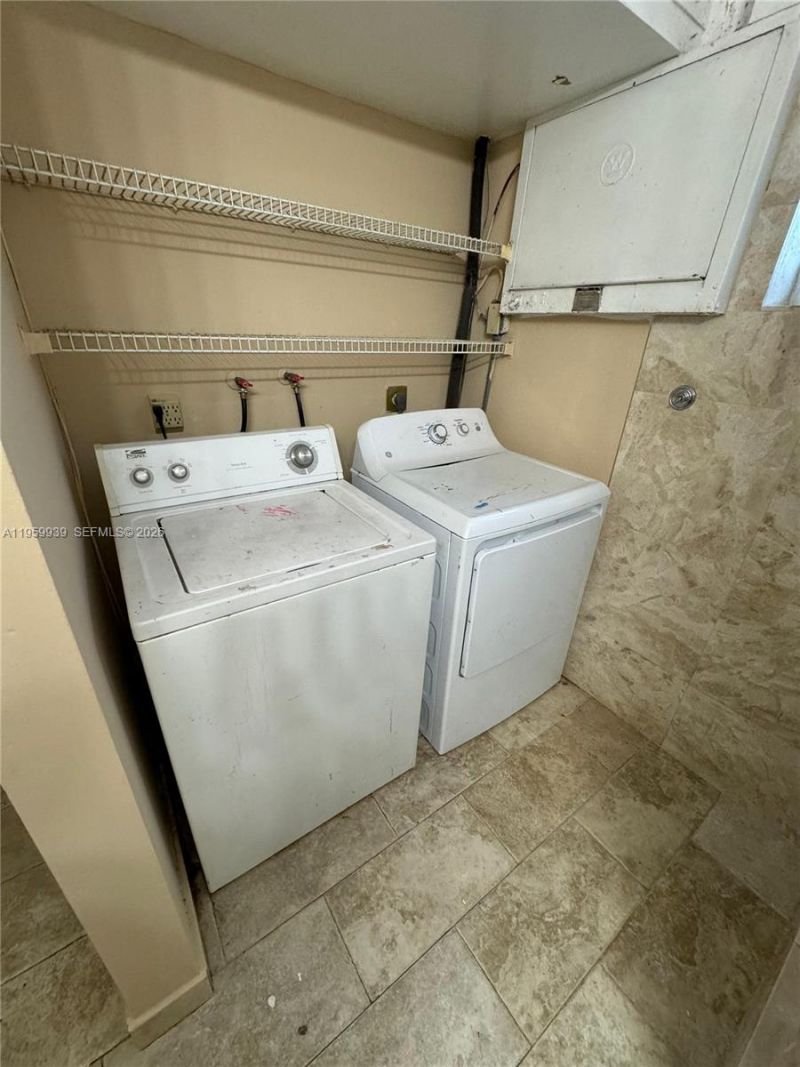 7930 NW 21st Ct, Sunrise, FL 33322 Photo