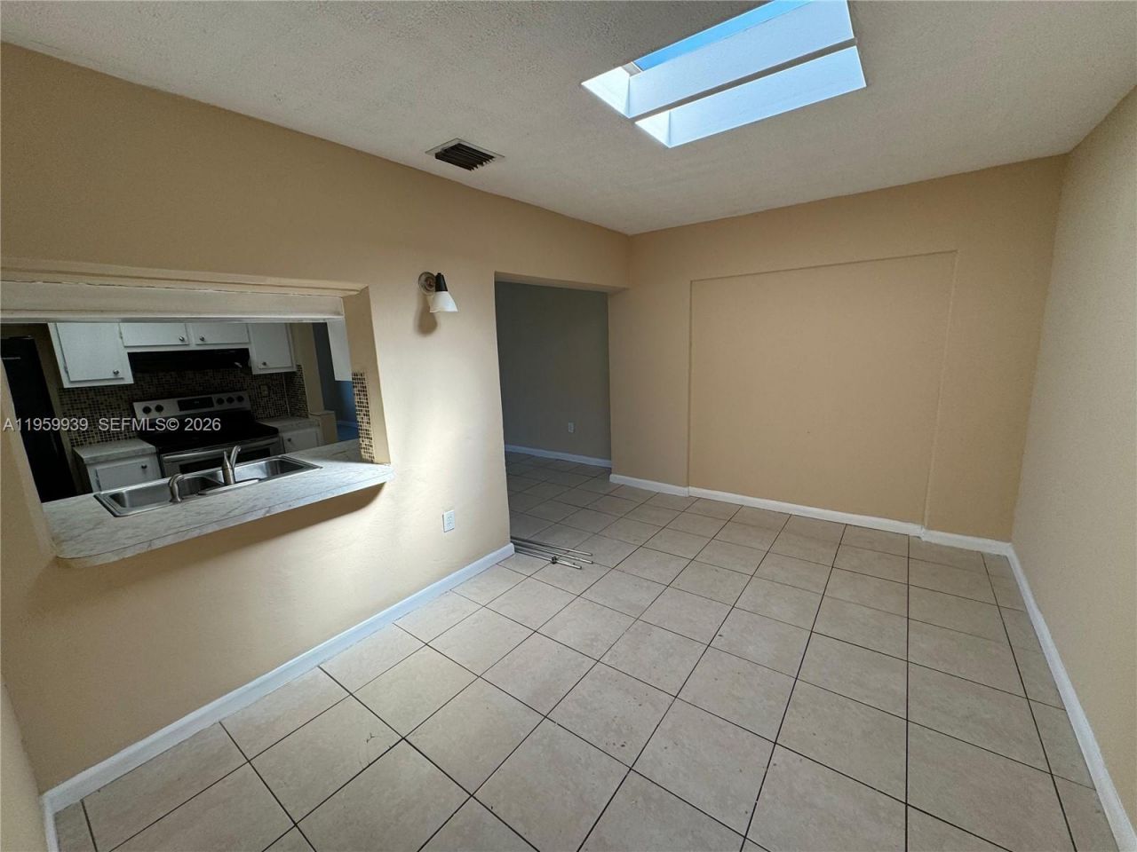 7930 NW 21st Ct, Sunrise, FL 33322 Photo