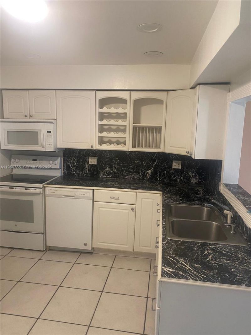 9438 SW 51st St, Cooper City, FL 33328 Photo