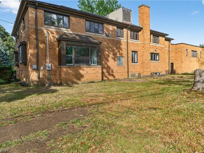 2475 N Taylor Road, Cleveland Heights, OH 44118 Photo 10
