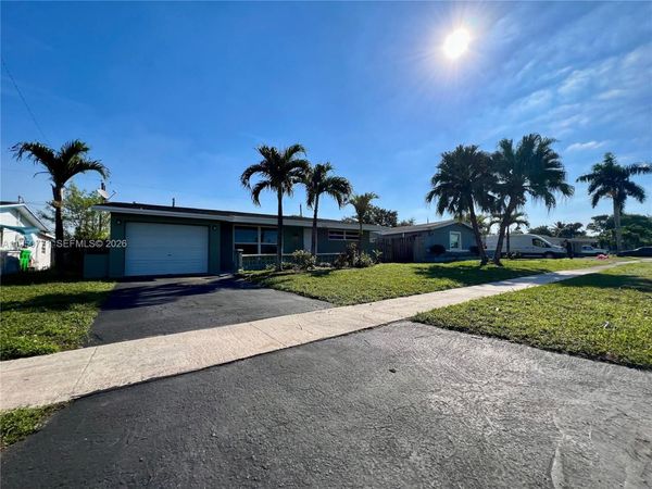 2500 NW 89th Ave, Sunrise, FL 33322