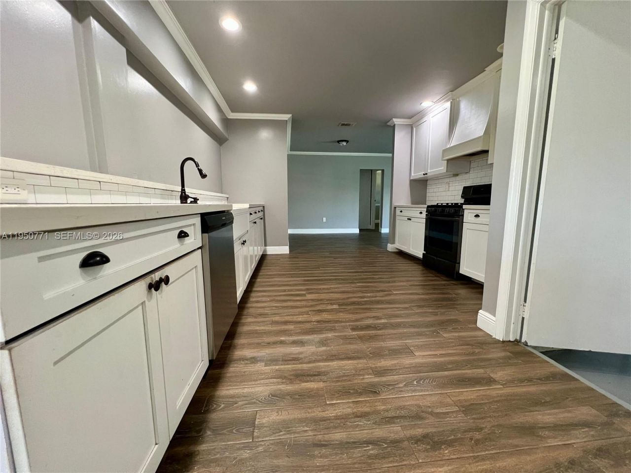 2500 NW 89th Ave, Sunrise, FL 33322 Photo