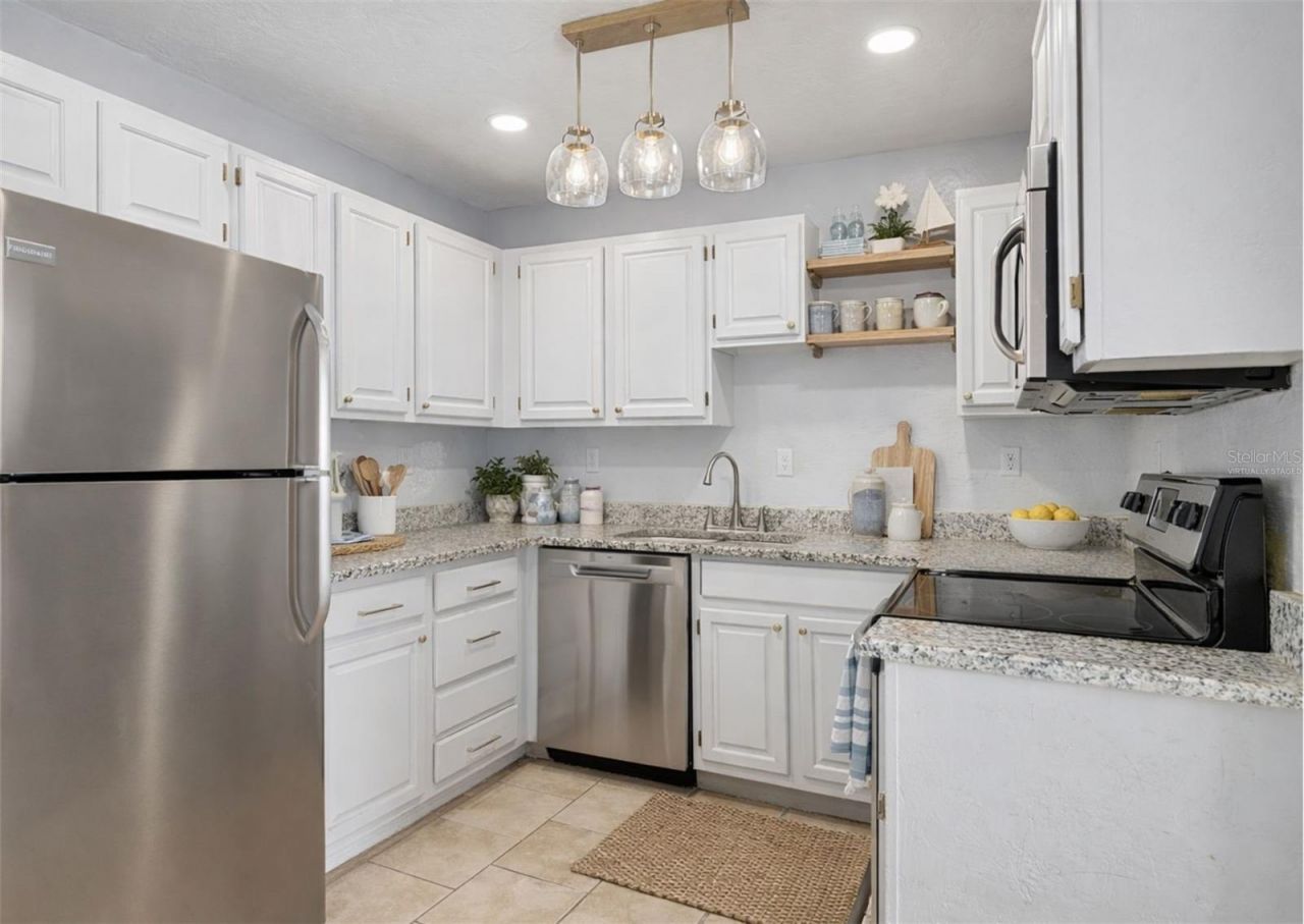 1541 68th Avenue N, Saint Petersburg, FL 33702 Photo