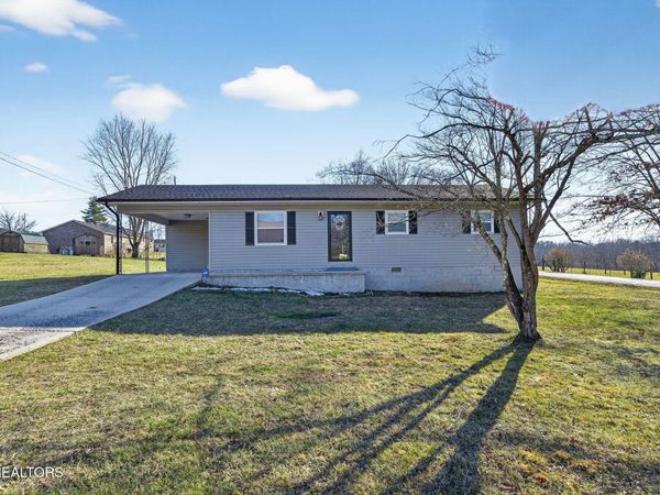 313 Myrtle Ave, Crossville, TN 38555