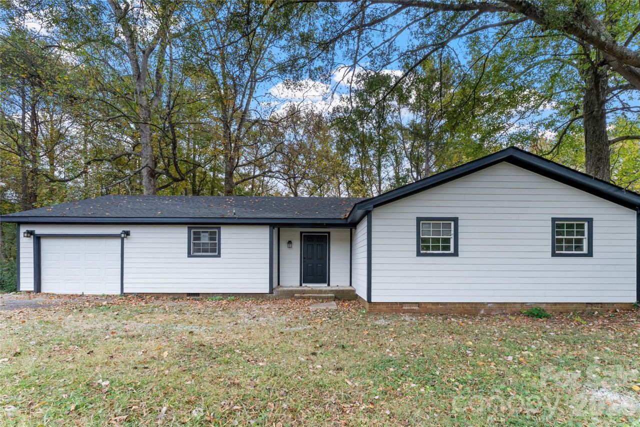 8608 Willhill Road, Mint Hill, NC 28227 Main Photo