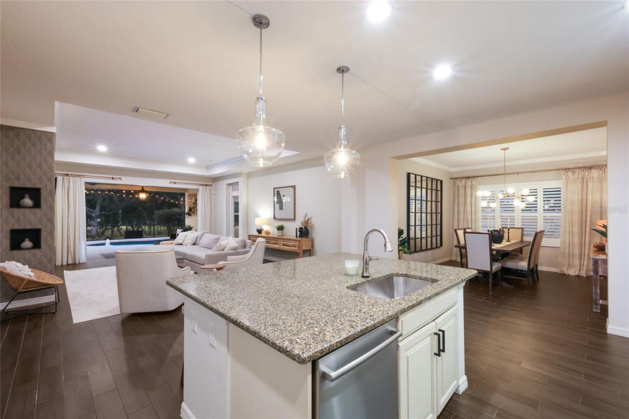 12026 Forest Park Circle, Bradenton, FL 34211 Photo