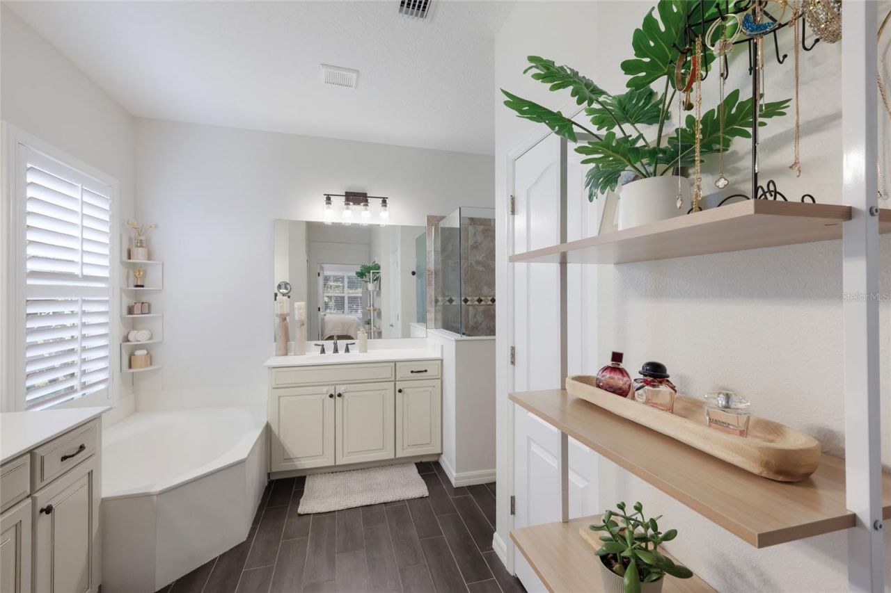 12026 Forest Park Circle, Bradenton, FL 34211 Photo