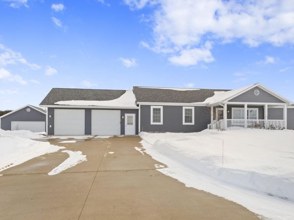 2544 Scenic Circle, Honor, MI 49640