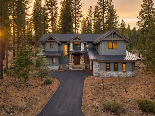 9400 Heartwood Drive, Truckee, CA 96161