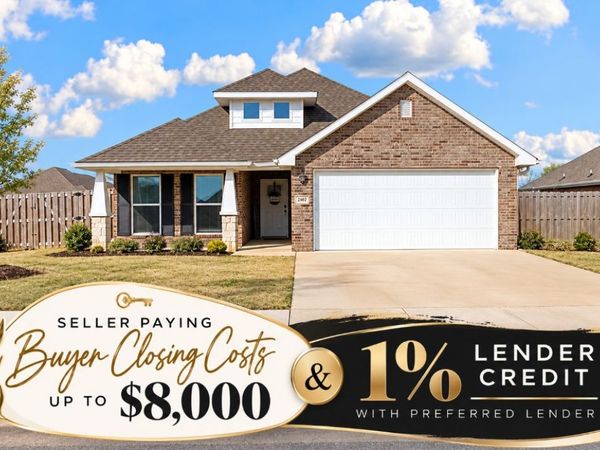 2402 England Lane, Pea Ridge, AR 72751