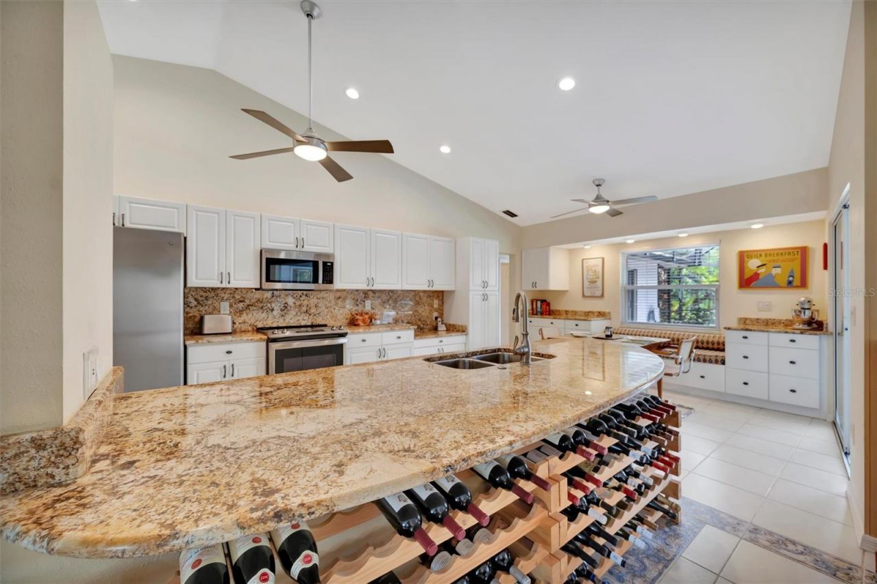 6183 Misty Oaks Drive, Sarasota, FL 34243 Photo