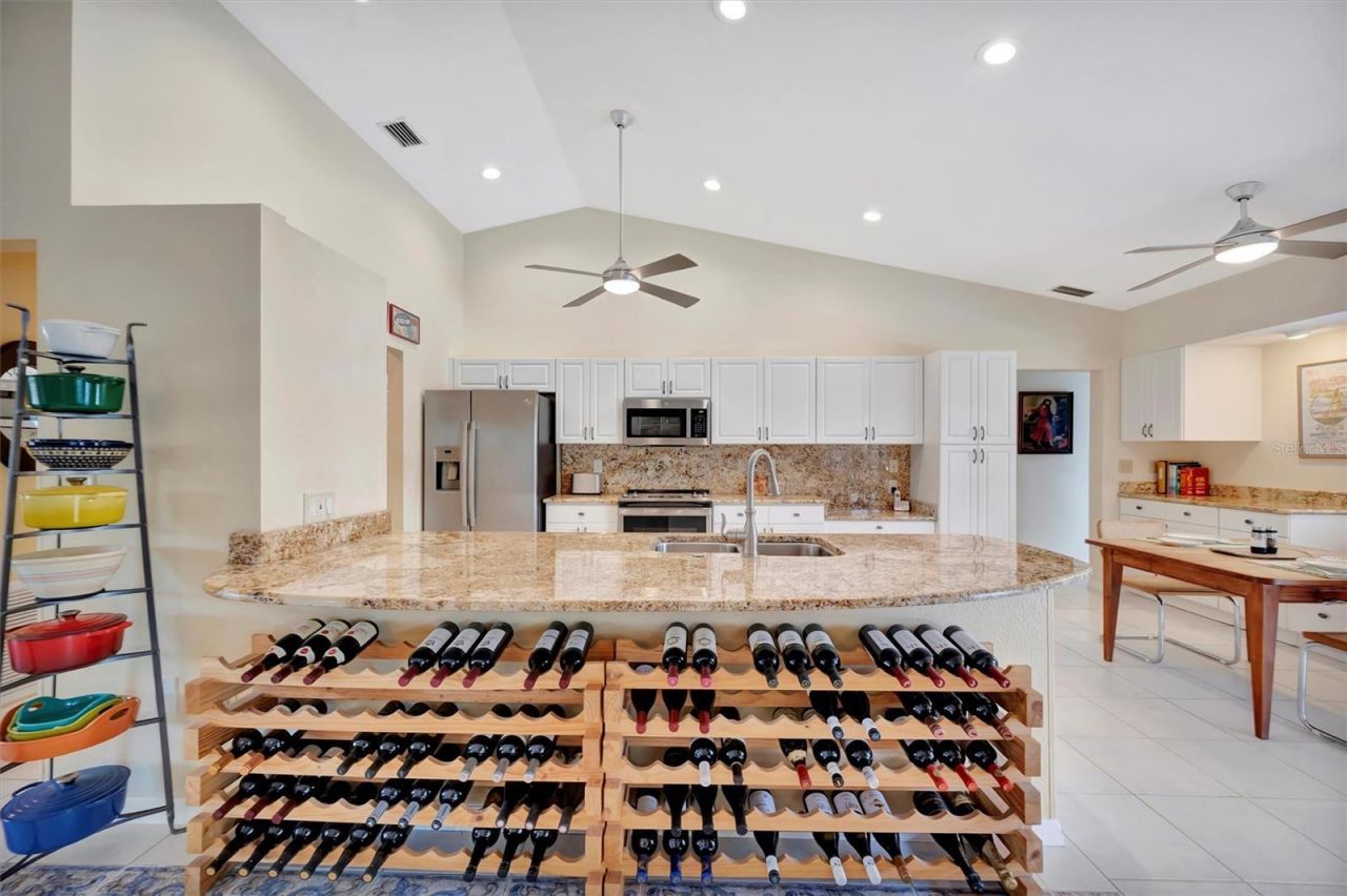 6183 Misty Oaks Drive, Sarasota, FL 34243 Photo