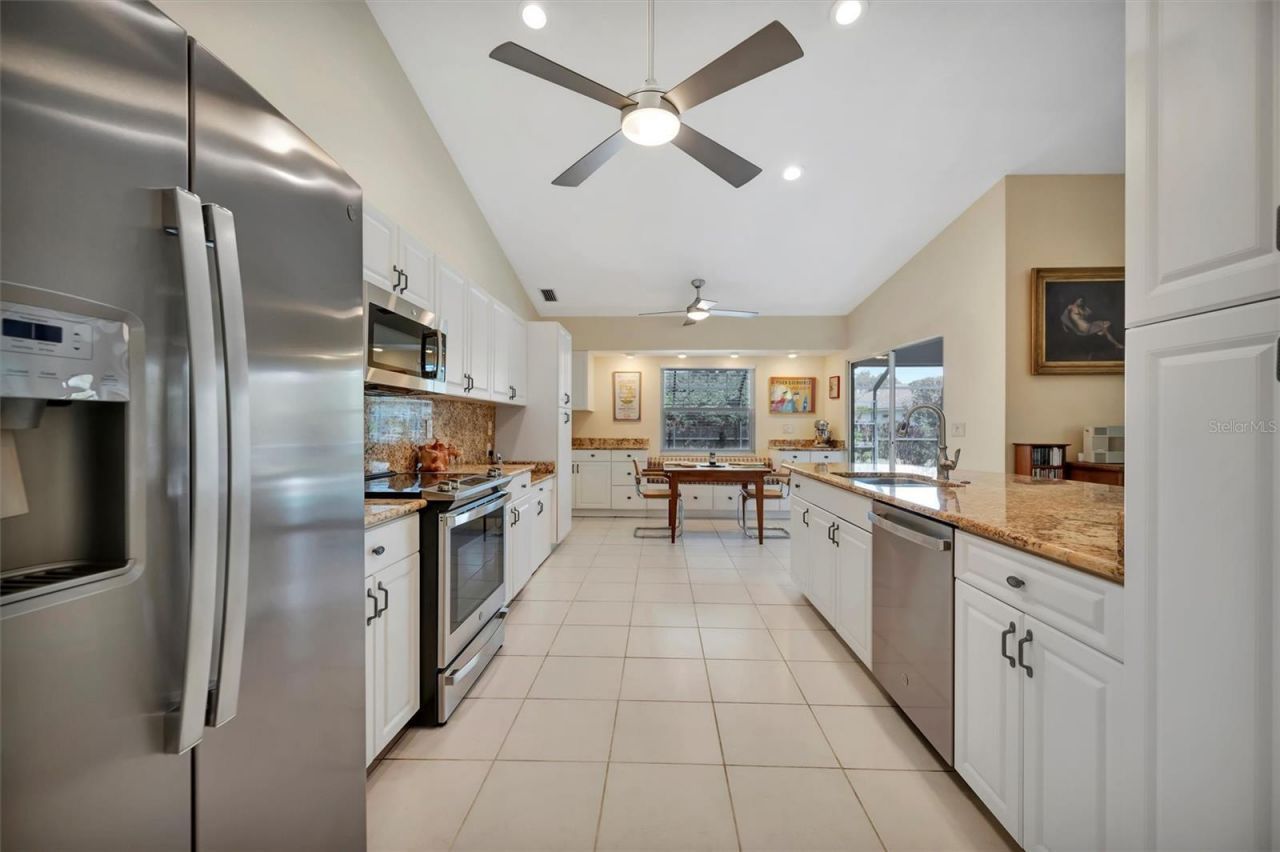 6183 Misty Oaks Drive, Sarasota, FL 34243 Photo