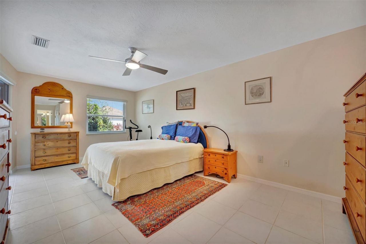 6183 Misty Oaks Drive, Sarasota, FL 34243 Photo