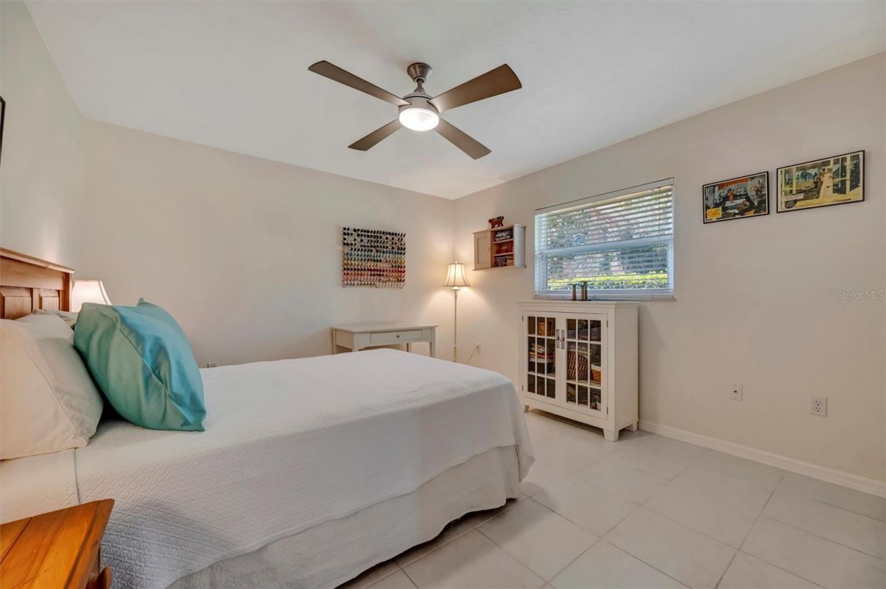 6183 Misty Oaks Drive, Sarasota, FL 34243 Photo