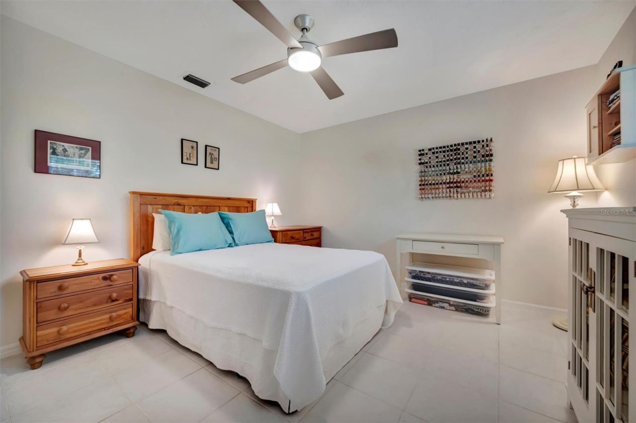 6183 Misty Oaks Drive, Sarasota, FL 34243 Photo