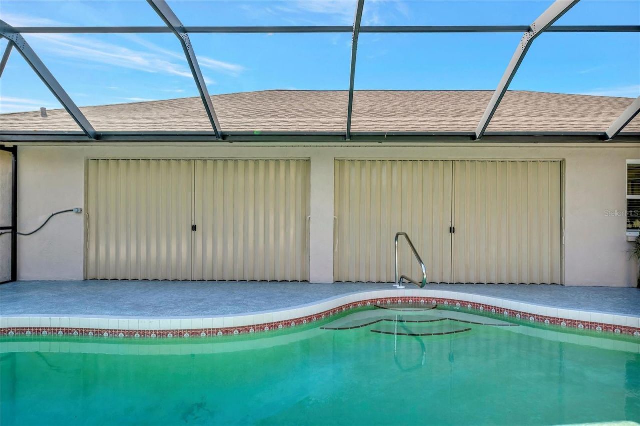 6183 Misty Oaks Drive, Sarasota, FL 34243 Photo