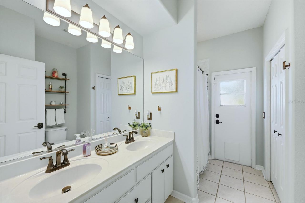 978 Boundary Boulevard, Rotonda West, FL 33947 Photo