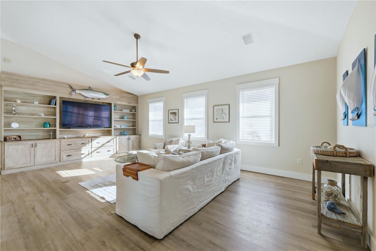 978 Boundary Boulevard, Rotonda West, FL 33947 Photo