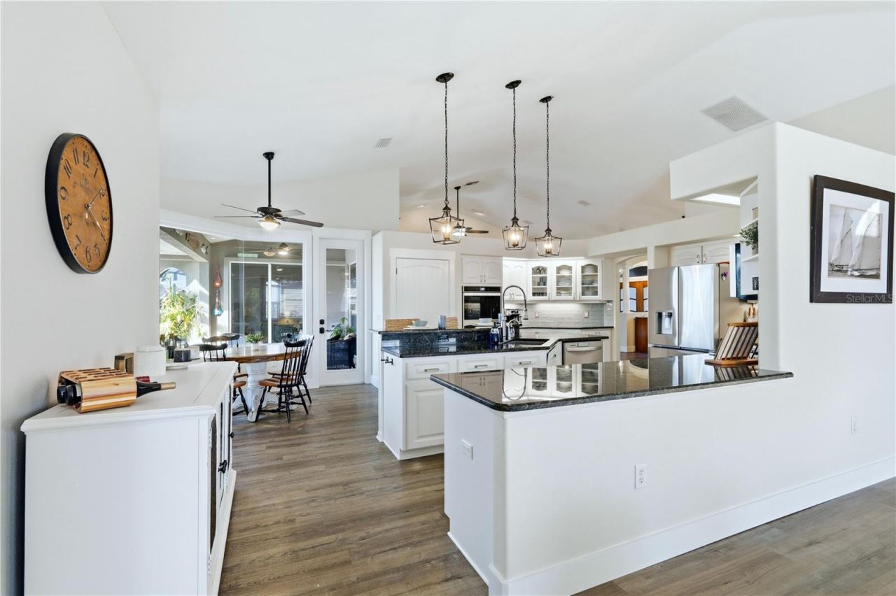 978 Boundary Boulevard, Rotonda West, FL 33947 Photo