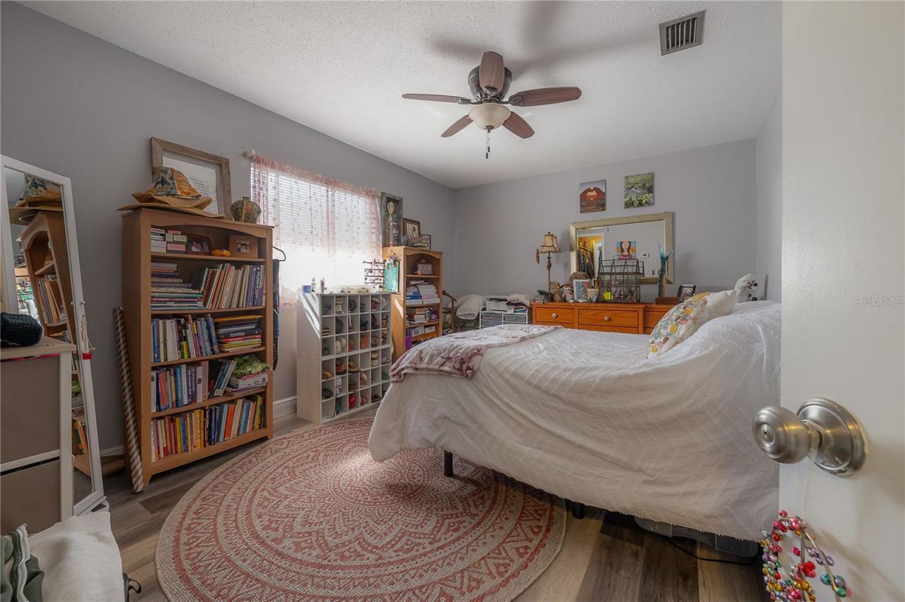 8812 Bay Pointe Drive, Unit D202, Tampa, FL 33615 Photo