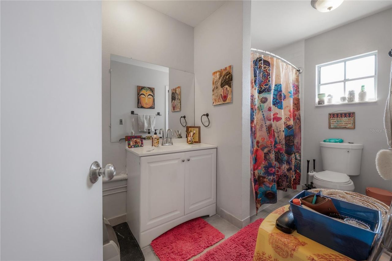 8812 Bay Pointe Drive, Unit D202, Tampa, FL 33615 Photo