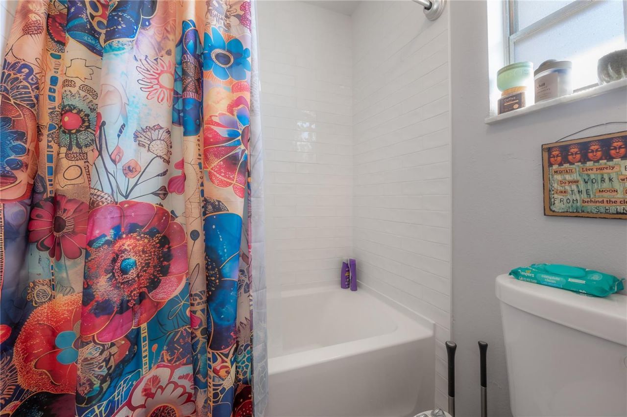 8812 Bay Pointe Drive, Unit D202, Tampa, FL 33615 Photo