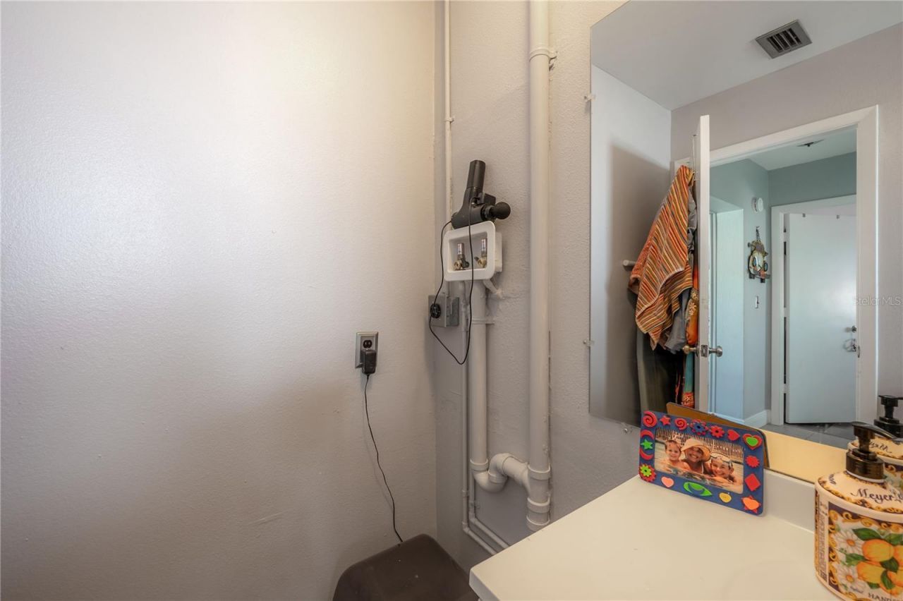 8812 Bay Pointe Drive, Unit D202, Tampa, FL 33615 Photo