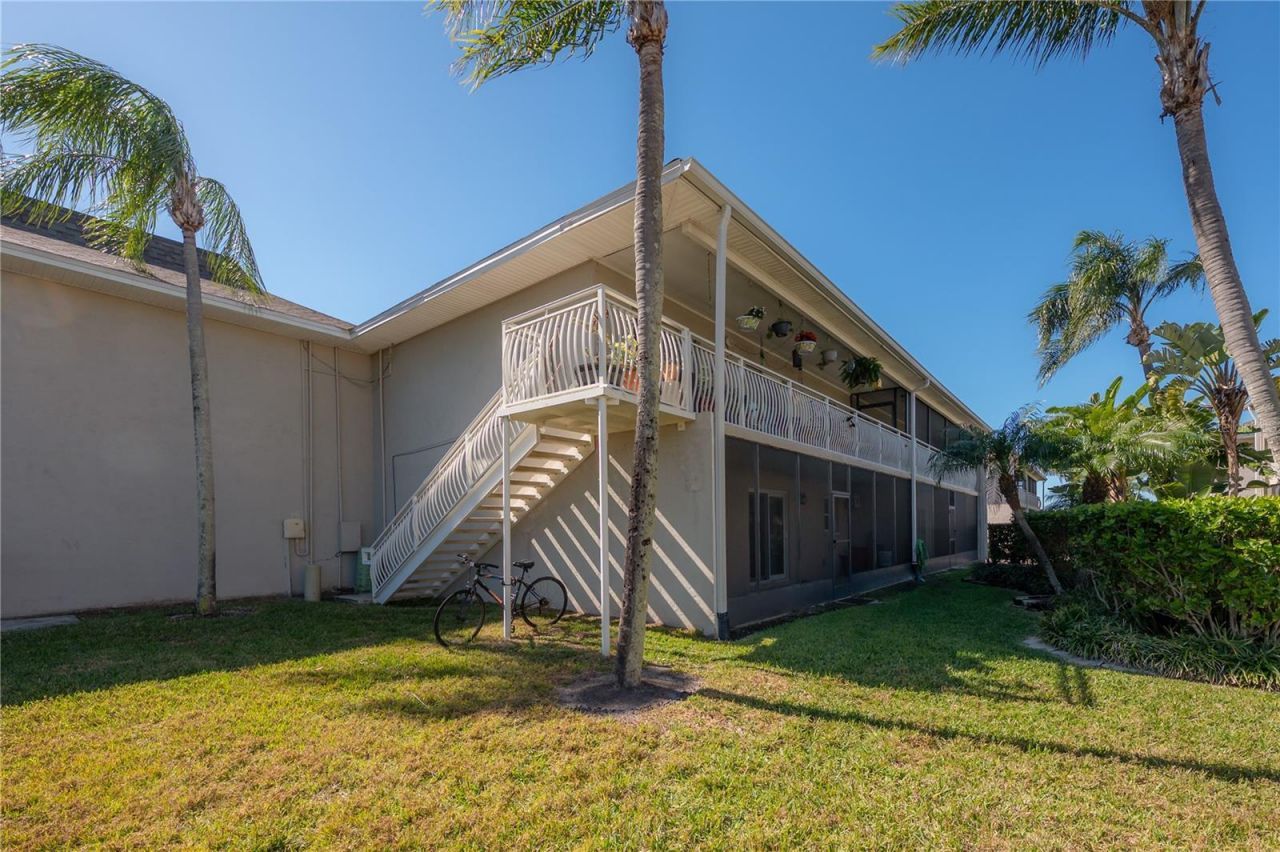 8812 Bay Pointe Drive, Unit D202, Tampa, FL 33615 Photo