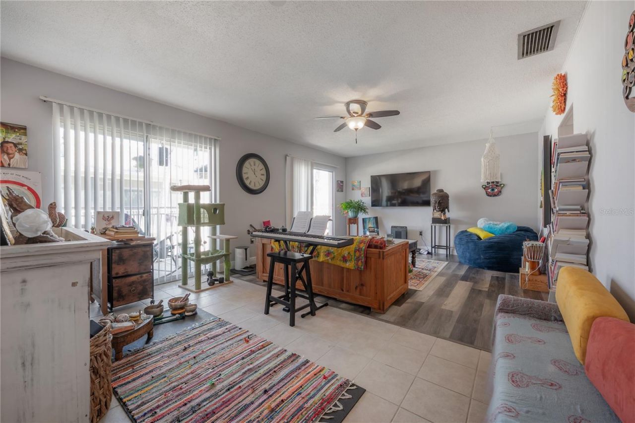 8812 Bay Pointe Drive, Unit D202, Tampa, FL 33615 Photo