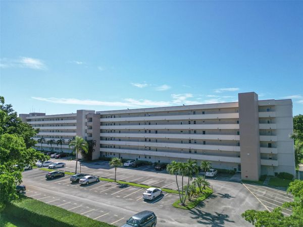 8900 Washington Boulevard, Unit 115, Pembroke Pines, FL 33025