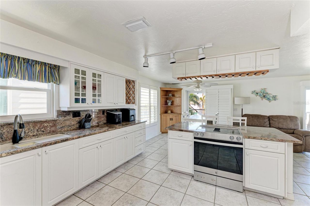 872 North Shore Drive, Anna Maria, FL 34216 Photo
