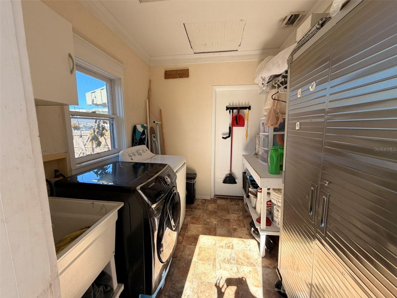 5810 N Suwanee Avenue, Tampa, FL 33604 Photo