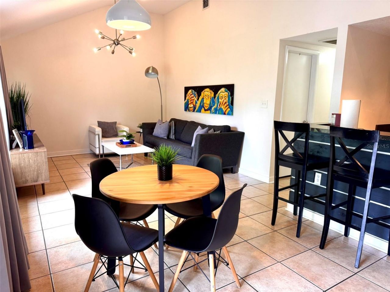 5810 N Suwanee Avenue, Tampa, FL 33604 Photo