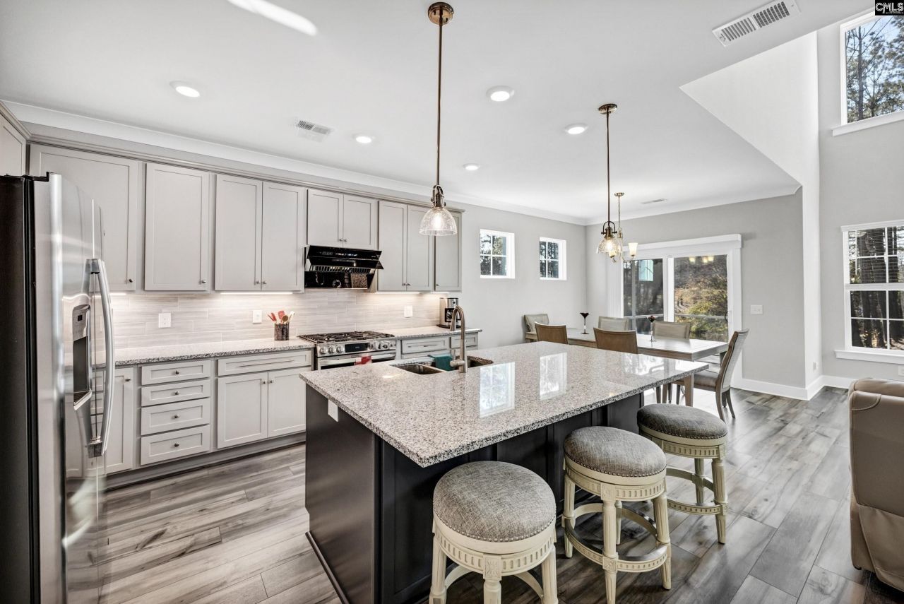 222 Falling Leaves Lane Photo 12