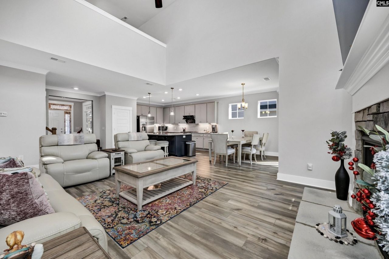 222 Falling Leaves Lane Photo 18