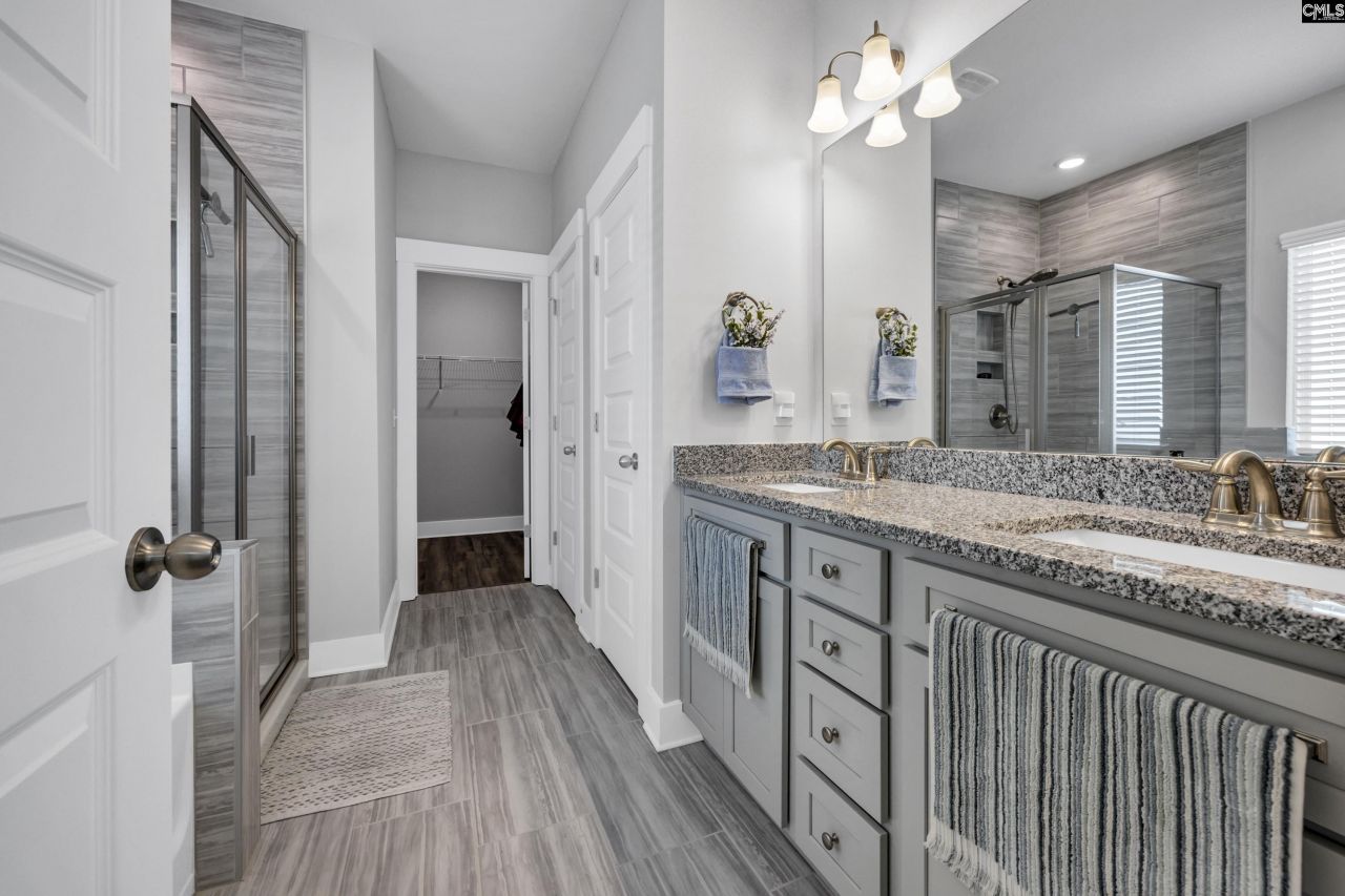 222 Falling Leaves Lane Photo 25