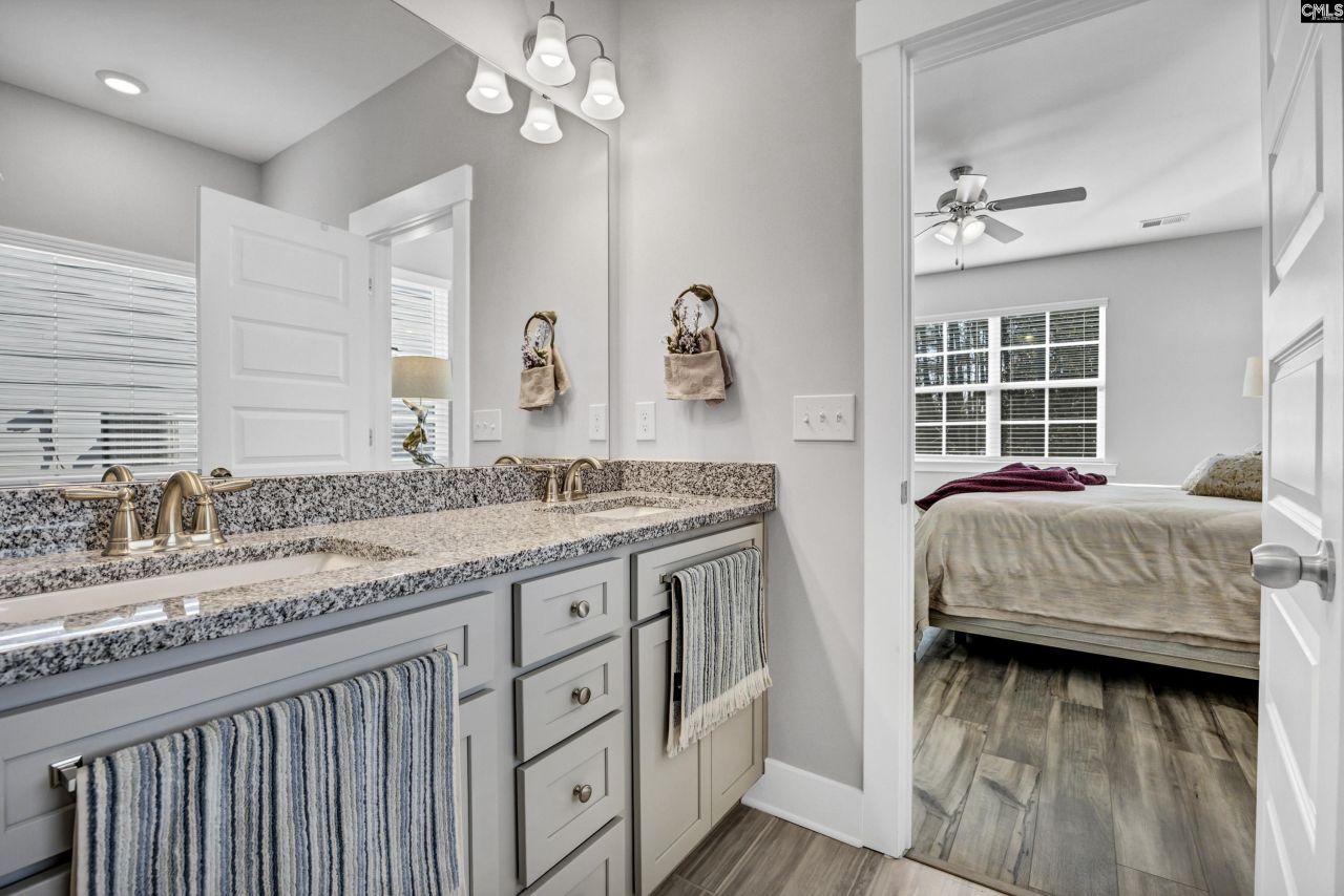 222 Falling Leaves Lane Photo 26