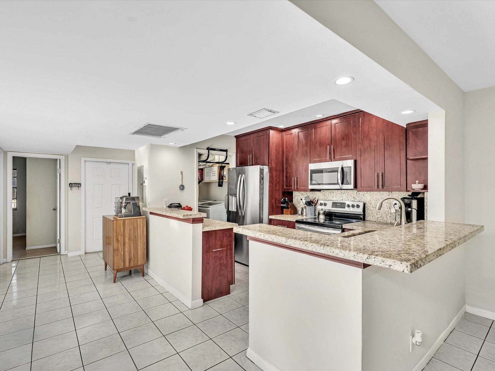 2551 N 40th Avenue, Unit 2551, Hollywood, FL 33021 Photo