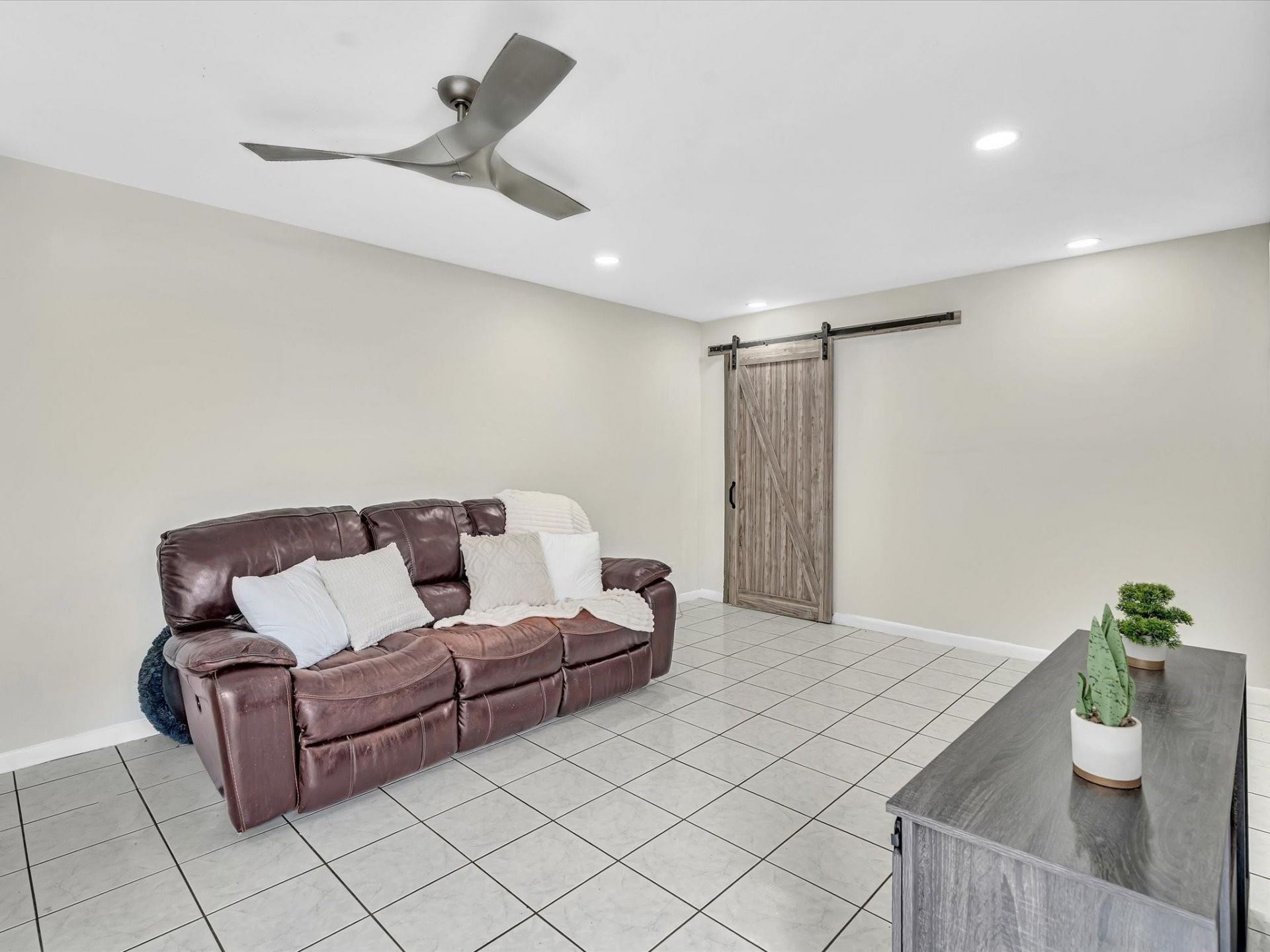 2551 N 40th Avenue, Unit 2551, Hollywood, FL 33021 Photo