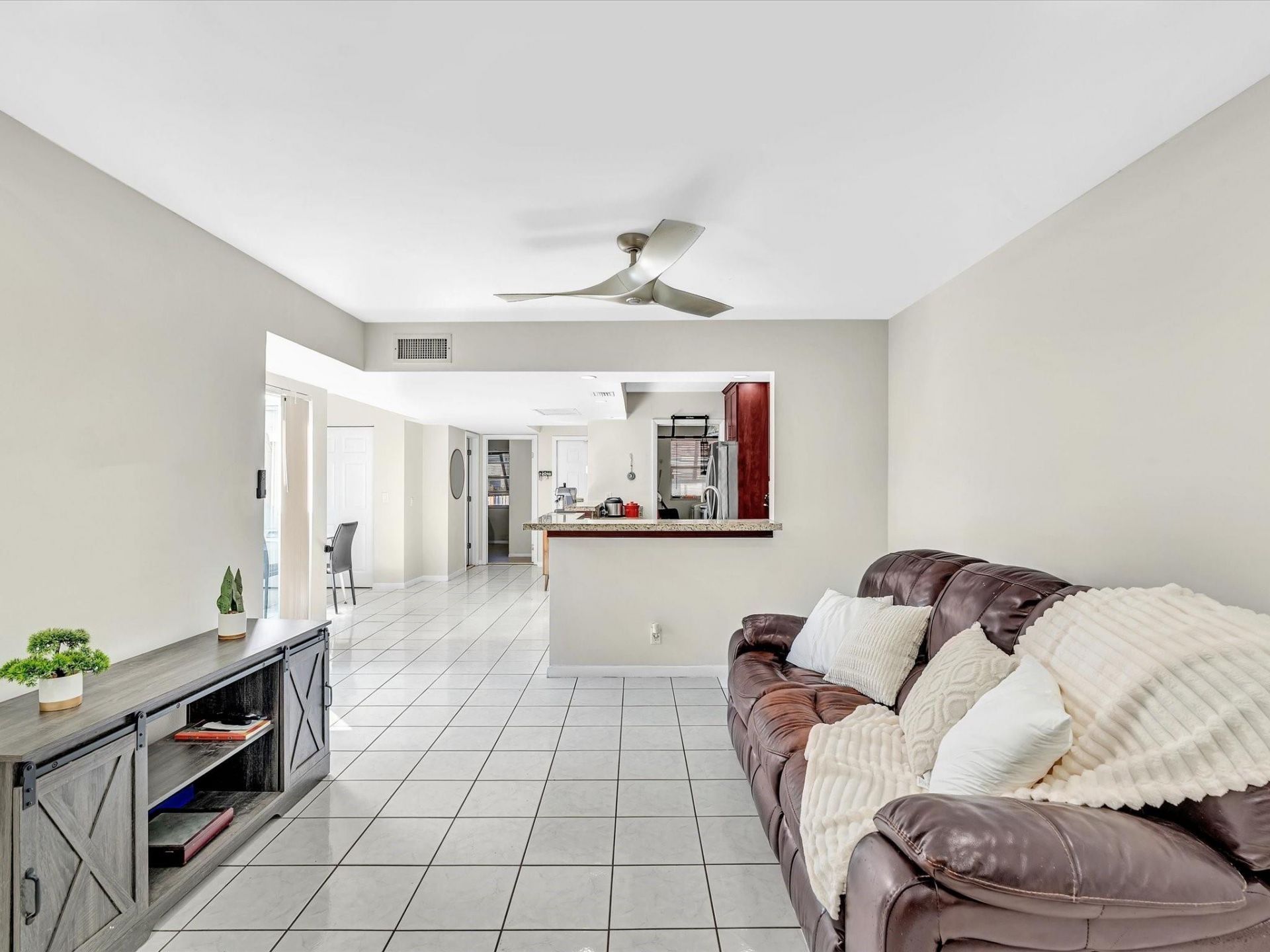 2551 N 40th Avenue, Unit 2551, Hollywood, FL 33021 Photo