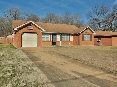 1820 W Holmes, Memphis, TN 38109