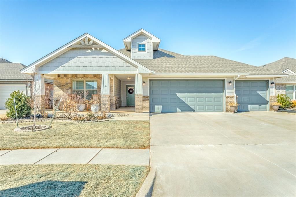 3521 Sawtooth Ridge Drive, Yukon, OK 73099 Main Photo