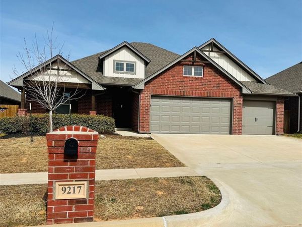 9217 NW 89th Street, Yukon, OK 73099