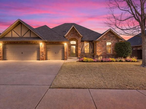 508 Old Home Place, Yukon, OK 73099