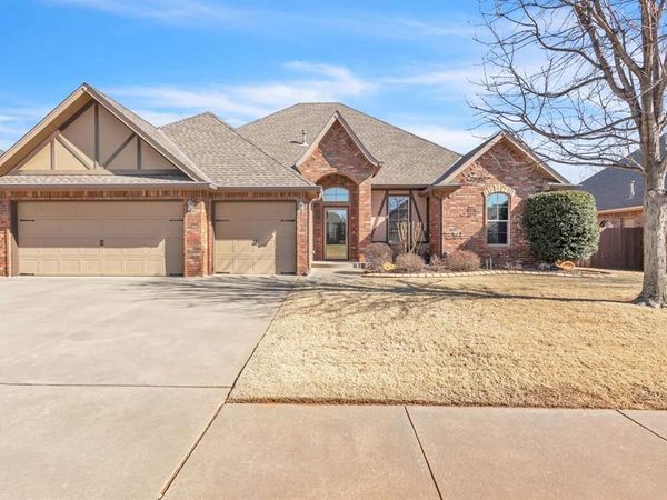 508 Old Home Place, Yukon, OK 73099