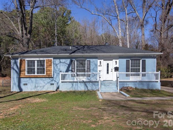 6515 Farmway Place, Charlotte, NC 28215