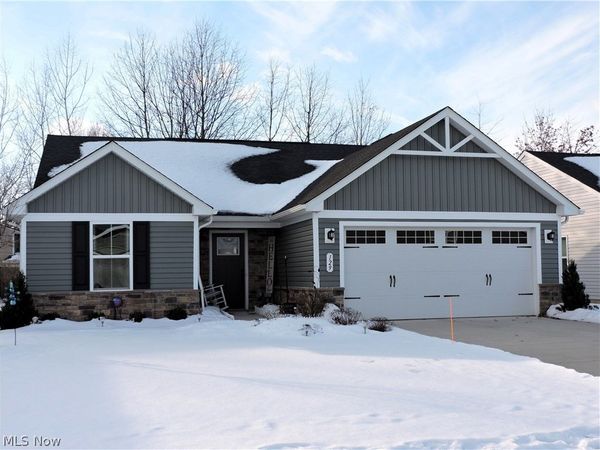 129 W Spring Drive, Elyria, OH 44035