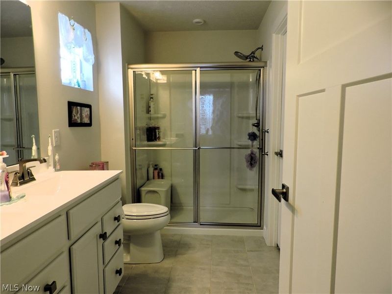 129 W Spring Drive, Elyria, OH 44035 Photo 13